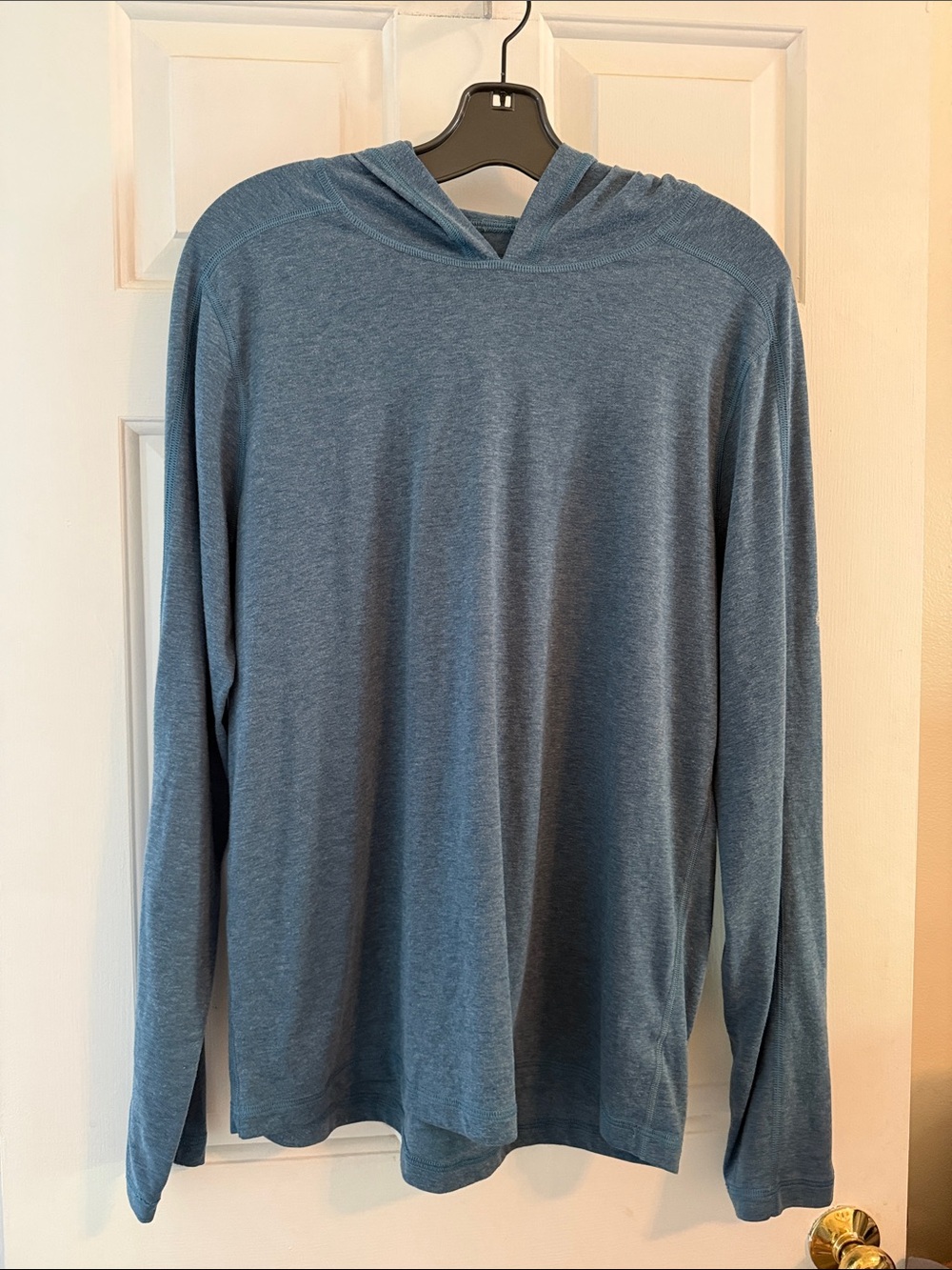 Stio Men's Blue Hooded Long-Sleeve Pullover Shirt, Medium
